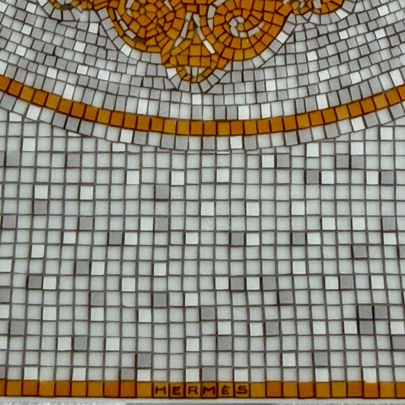 Hermès Mosaique au 24 Gold Square Plate 23cm | 9inch | Mint | Boxed | Gift-Ready - Picture 7 of 11